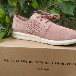 TOMS Shoes Del Rey Bloom Suede Women’s Pink Rose